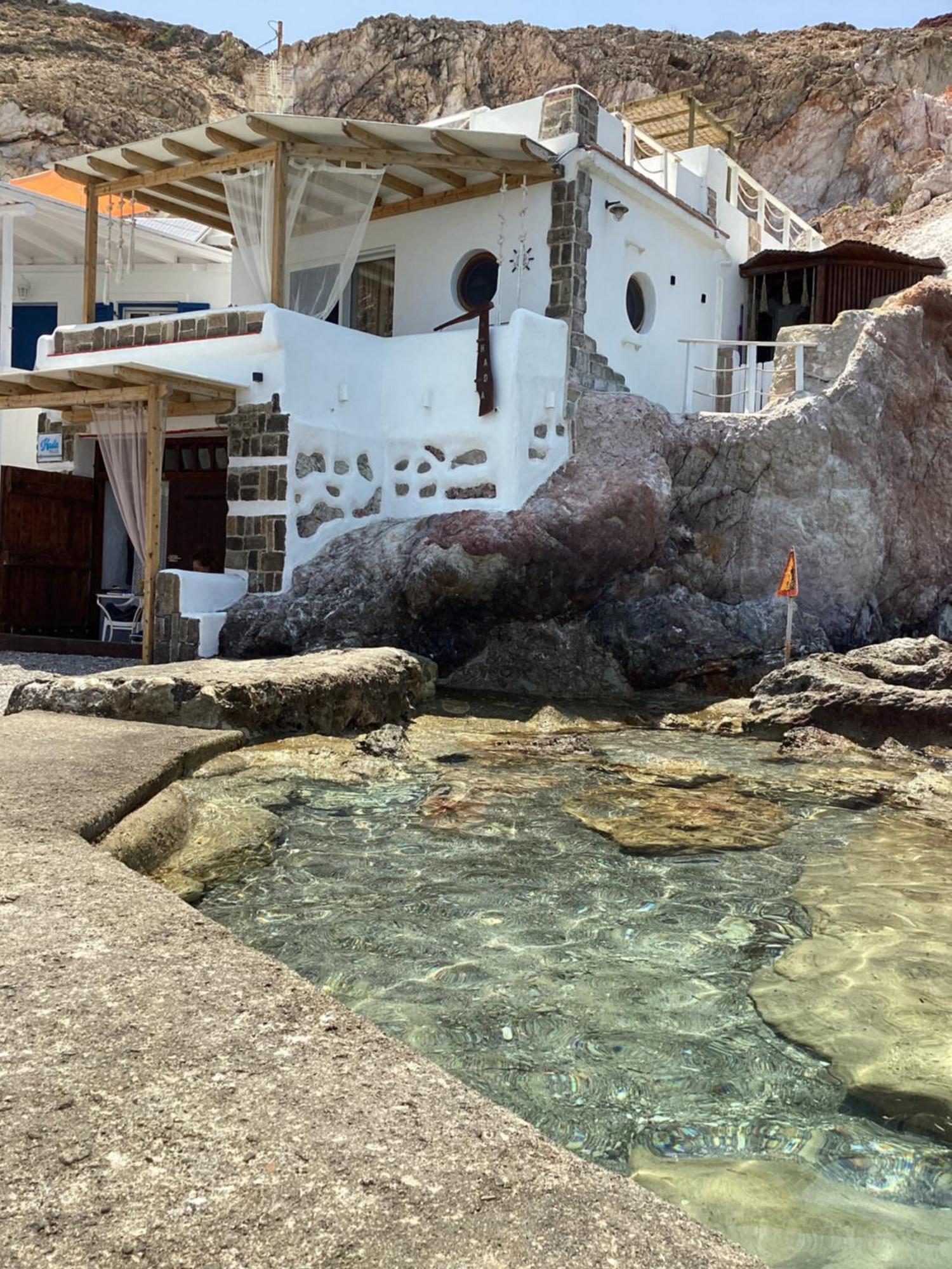 Hada Seaside Apartment Firopotamos 外观 照片
